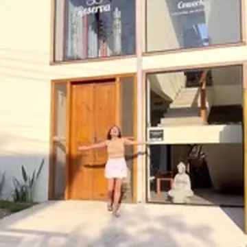 Capa do vídeo de Viagem & turismo — trabalho 5